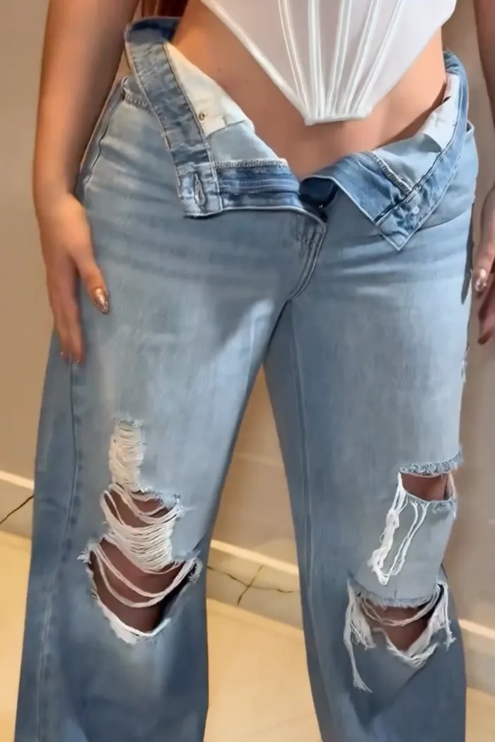 Boyfriend Broken Jeans